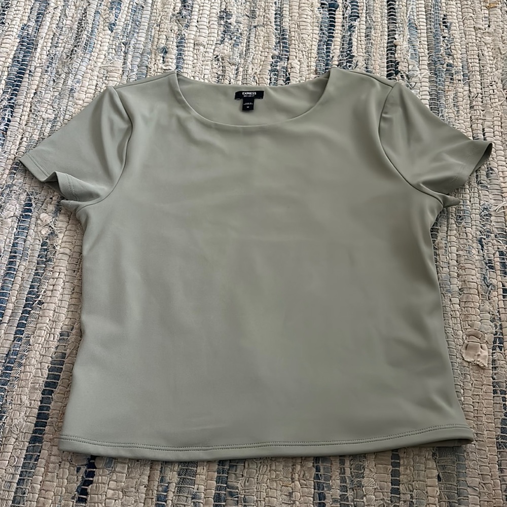 Body Contour High Compression Matte 90's Cropped Tee